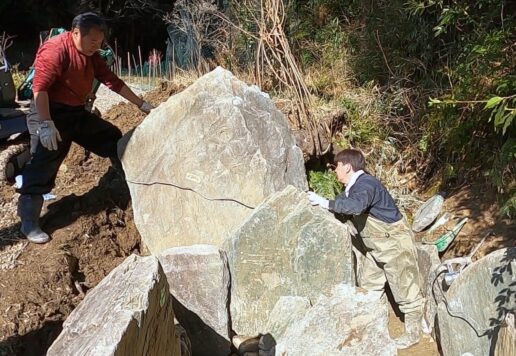 コンクリートを一切使わない池泉古式工法
